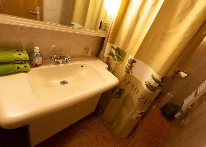 Апартаменты Mit Beheiztem Pool In By Interhome