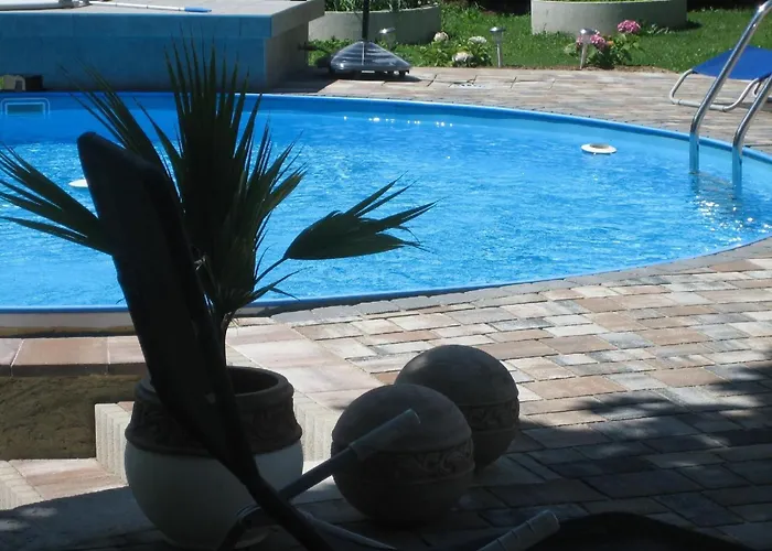 Apartament Mit Beheiztem Pool In By Interhome